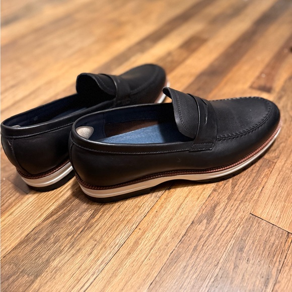 Ike Behar Black Leather Loafers Like New - Picture 5 of 10